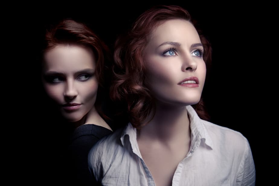 Der energetische Doppelgänger, die kollektive Projektion - ein Artikel von Kristina Hazler -> https://kristinahazler.com/bloguebersicht/der-energetische-doppelgaenger-die-kollektive-projektion/