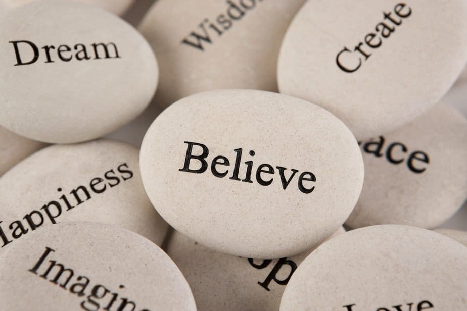 Wahrheitsverzerrung und die Wandlung der inneren Erkenntnisse im Alltag, Tags: Relativität der Worte, Wahrheit, spirituelle Wahrheit, innere Wahrheit, Wahrheitsverzerrung, innere Stimme, Schwingung der Wörter, Erkenntnis, Wandlung der inneren Erkenntnis, Verzerrung der inneren Erkenntnis