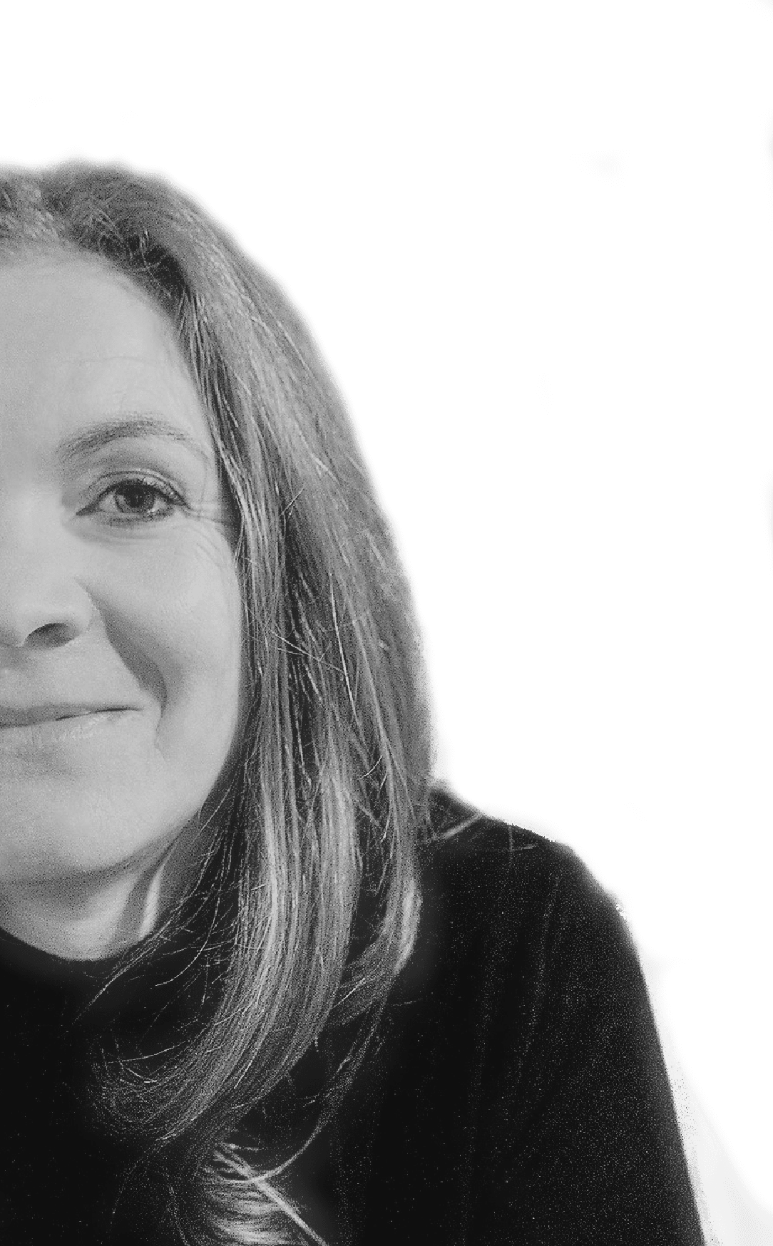 Frau lächelt in die Kamera